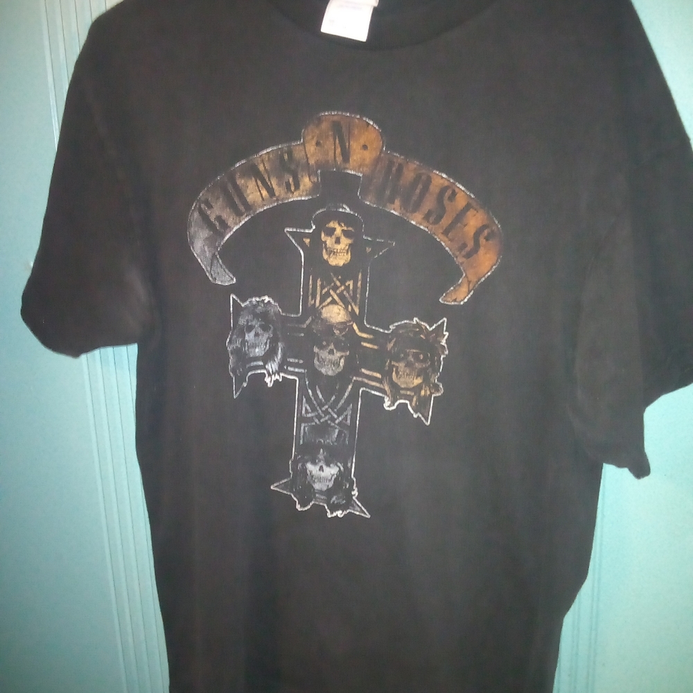 VINTAGE T-SHIRT CONCERT TEE GUNS AND ROSES SIZE MEDIUM